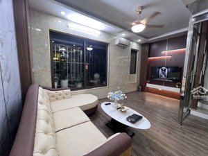 phân lô 6 tầng còn mới đẹp- ô tô đỗ cửa- kinh doanh tấp nập- full nội thất- gara ô tô.