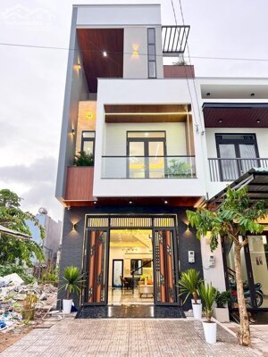 Nhà phố 3 tầng xây mới Full nội thất - Khu Dân Cư Hồng Loan 6A