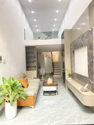 bán nhà đống đa, ba gác đỗ cửa, full nội thất, ở ngay, 26m2x5t, giá 6,55 tỷ