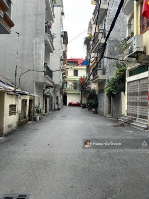 bán nhà cấp 4 phố phùng chí kiên dt 80m2 mặt tiền 5m. 15m ra ô tô tránh - khu phân lô cán bộ!!!