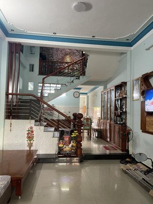 siêu phẩm 3 tầng sát biển du lịch-an cư lạc nghiệp- tiềm năng vô bờ- đầu tư bứt phá