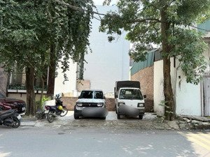 bán mảnh đất 135m mặt phố tư đình, vị trí kinh doanh đường ô tô tránh, vỉa hè. giá đầu tư