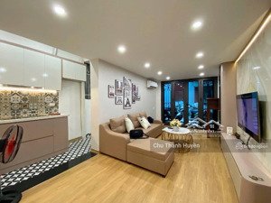 2 mặt ngõ thẳng tắp thoáng sáng trước sau - sát mặt phố - lô góc - vuông vắn - đẹp mới lung linh