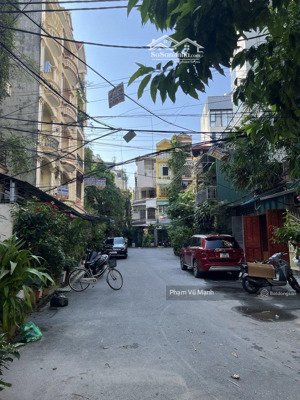 bán nhà phân lô 51 lãng yên, gara ôtô tránh, thoáng trước sau, 107m2 x mt5.5m, giá đầu tư 19.8tỷ