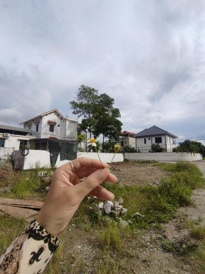 lô đất trung tâm thị trấn ô tô tránh nhau giá đầu tư