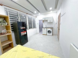 phòng máy giặt riêng, mới bùi đình tuý chỉ 5-10p tới đh văn lang, ngoại thương bình thạnh