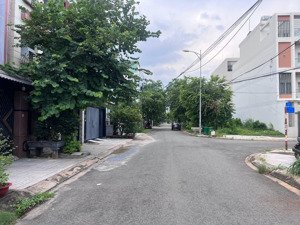 bán nhà ngay công viên cao đức lân, khu đô thị an phú an khánh, q2. diện tích 4x20 kết cấu 4 tầng