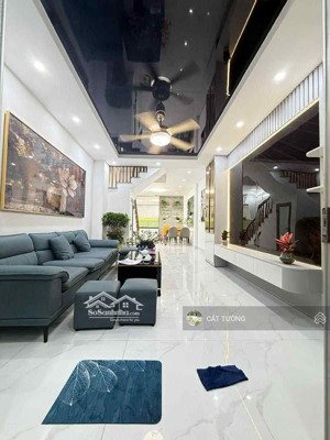 độc quyền! khương thượng , lô góc, ô tô đỗ, ngõ sầm uất, mới đẹp, 45m2*5t