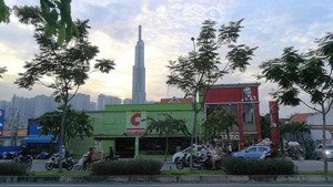 siêu phẩm - góc 2 mt trần não, p.an khánh, quận 2 -dt: 8x26m - 2 tầng - hđt: 230 triệu - gía 95 tỷ