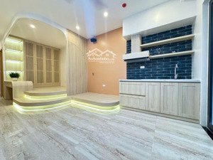 căn hộ dịch vụ luxury - tây sơn - thang máy - dòng tiền 50tr - 20m ra ô tô - 12.35 tỷ