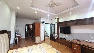 bán nhà thanh xuân ngõ ô tô tránh 3 gác ô tô đỗ cửa, nở hậu chủ tự xây chắc chắn nội thất xịn