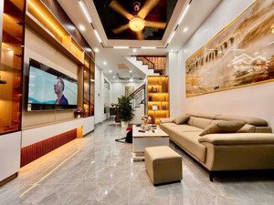 xã đàn - sau 1 nhà ra phố - full nội thất ở ngay - 42m2 - 11.8 tỷ