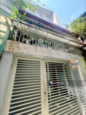 phường mới tân sơn nhất - đẹp mê ly, để ở khỏi nghĩ - 4.3x12, 4 tầng, 5 phòng ngủ - chỉ 8 tỷ.