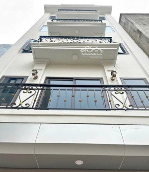 siêu phẩm lô góc thang máy trung tâm lĩnh nam, vĩnh hưng hoàng mai dt: 35m_ 5 tầng _ 3 ngủ