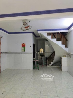 nhà 2 tầng trịnh đình trọng tân phú 54m2-ngang 5m-hẻm 6m thông-đang cho thuê sẵn dòng tiền- 6.8 tỷ