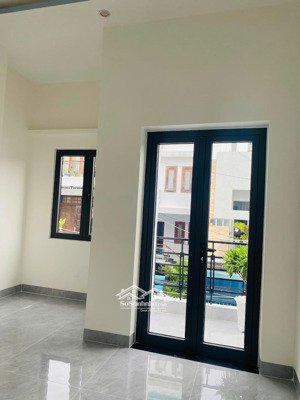 nhà 1 trệt 1 lầu mặt tiền phạm tu vĩnh hải nha trang dt 68m2 đường 8m thông