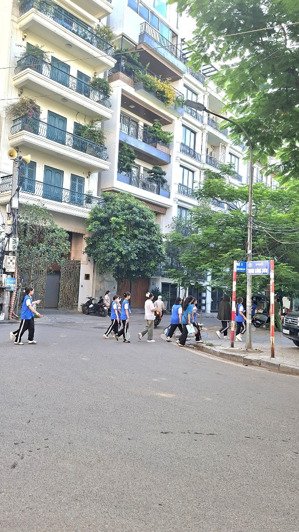 bán nhà mặt phố tại đường trịnh công sơn 235m2, 9 tầng 1 hầm giá 140 tỷ. tây hồ