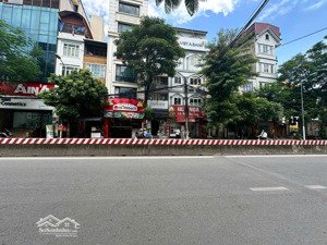 mặt tiền lạc long quân - kinh doanh bất chấp - 3 bước đến hồ tây