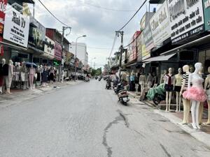 Chính chủ cần bán 80m2 đất mặt đường chợ Quần Áo - Ninh Hiệp. Ngay đoạn đầu nối ra Đặng Phúc Thông