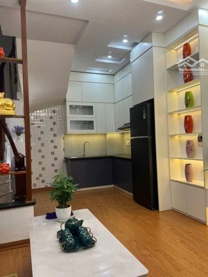 bán nhà mỹ đình. ô tô qua cổng. dt 30m2, 5 tầng. giá 7.65 tỷ