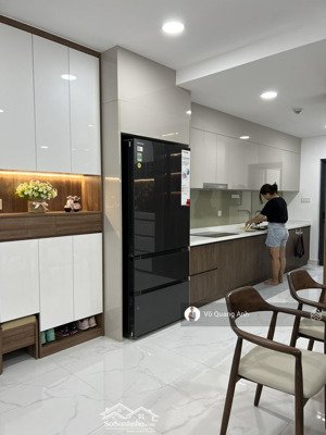 cho thuê diamond brilliant 142m2 thiết kế 3pn + 1 kho full nội thất giá 25 triệu bao phí quản lí