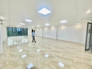 chính chủ cần cho thuê sàn văn phòng tại mặt phố vũ phạm hàm dt 80m2 phù hợp mọi mô hình, lh ngay