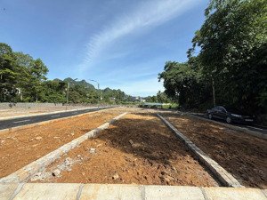 ven hà nội chỉ cách hơn 30p di chuyển