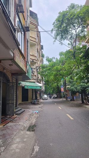 mặt phố kinh doanh - trung tâm cầu giấy - gara oto - phân lô vỉa hè - oto tránh - 50m*5t - 22.9tỷ