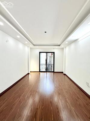 BÁN NHÀ GẦN PHỐ TRƯƠNG ĐỊNH, HAI BÀ TRƯNG, 5 TẦNG THANG MÁY, Ô TÔ ĐỖ CỬA, NGÕ THÔNG