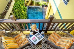 bán khách sạn kiểu villa trung tâm phố cổ hội an - doanh thu 350tr/tháng giá 2x tỷ