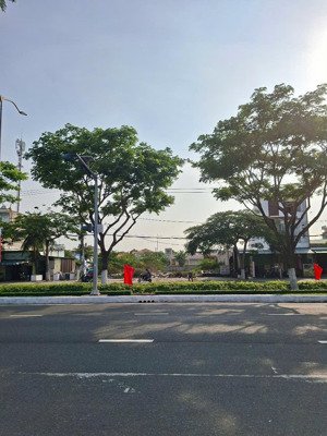 siêu phẩm lô đất mặt tiền lớn diện tích rộng còn sót lại trên trục lê văn hiến