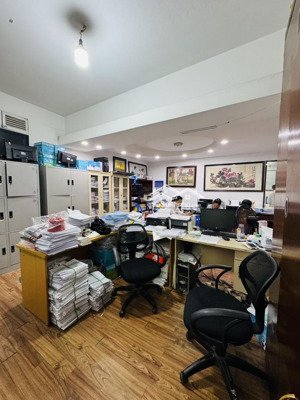 cần bán nhà lạc long quân - s: 70m2 - 5 tầng - 11,4 tỷ. lô góc 2 mặt tiền