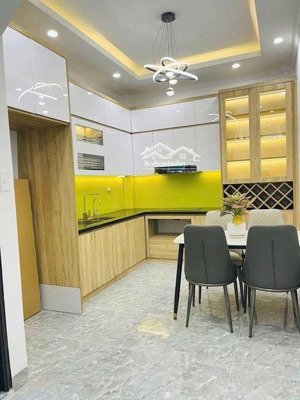 bán nhà riêng mỹ đình, tặng full nội thất, dân xây 34m, 5 tầng giá chào chỉ nhỉnh 6 tỷ.