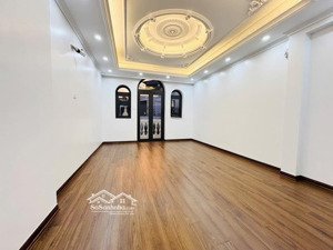 oto đỗ phố minh khai nhà đẹp 3 thoáng mới kinh coong thang máy nhập khẩu 40mx5t giá nhỉnh 6 tỷ