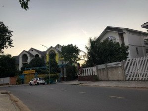 bán biệt thự khu 816, vòng xoay phú hữu, q9. tphcm. giá tl tốt nhất thị trường