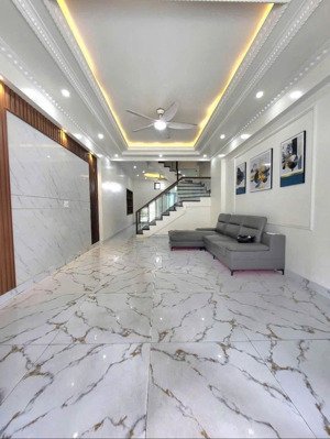 cắt lỗ cần ra gấp đường lý tự trọng, bình chuẩn, thuận an. gần chợ tân phước khánh