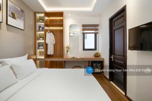 chính chủ bán khách sạn 6 tầng, ngay phạm văn đồng