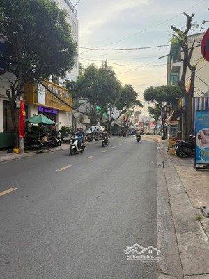 mtkd ngang lớn phan văn trị, gò vấp, gần siêu thị emart - nhà 4 tầng, 4.5x17m, vuông vức, chỉ 14 tỷ