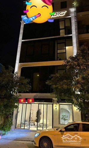 mặt đường bưởi, ba đình -6 tầng, mặt tiền 4,5m - đường trước nhà 25m - mặt phố - kinh doanh - vip