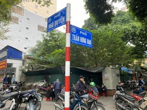 bán nhà mặt phố trần hưng đạo, hoàn kiếm. mặt tiền 20m. sổ đỏ thổ cư 750m2, xây được cao tầng