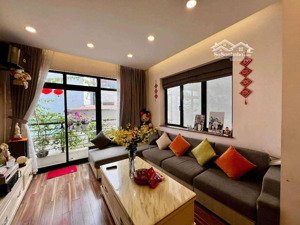 bán nhà ngọc thụy đẹp quá đi - tầm hơn chục tỷ nội thất mê ly - ô tô đỗ cửa không mất phí