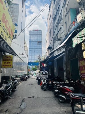 bán nhà đại học hutech - điện biên phủ, p.25, bình thạnh, 2 mặt hẻm thoáng ngang 4m kinh doanh đỉnh