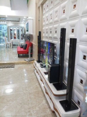 cần bán nhà đẹp 3 tầng đường ngô huy diễn - gần cầu hoà xuân - giá tốt - gọi minh