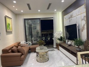 chính chủ cần cho thuê căn hộ 2 ngủ d''eldorado 298 võ chí công full nội thất view hồ giá tốt