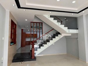 cho thuê nhà nc mt vũ huy tấn - dt 7m x 20m . 4 tầng .nhà mới - thuận tiện kd nhiều ngành nghề