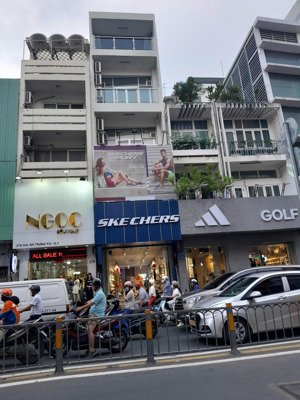 cho thuê nhà nc mt hai bà trưng , q3 - dt 4,2m x 36m nở hậu , tm . 4 tầng - kd nhiều ngành nghề