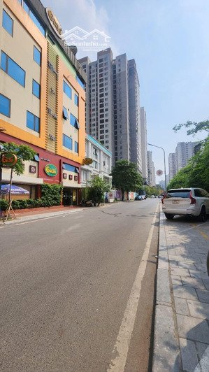 bán nhà mặt phố thanh xuân giá chỉ 60x tỷ. sẵn sổ giao dịch