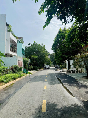 bán lô đất khu biệt thự khu đô thị an phú - an khánh q2 dt:10x20m xd hầm 3 tầng giá 42 tỷ tl