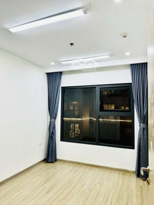 hot! cho thuê căn hộ 3 ngủ s2.03 giá 13tr/tháng tại vinhome smart city