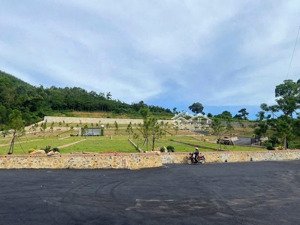 269m2 đất phú mãn- hoà lạc giá chỉ 3,5tỷ , đường vào 12m mua nhanh kẻo bỏ lỡ.